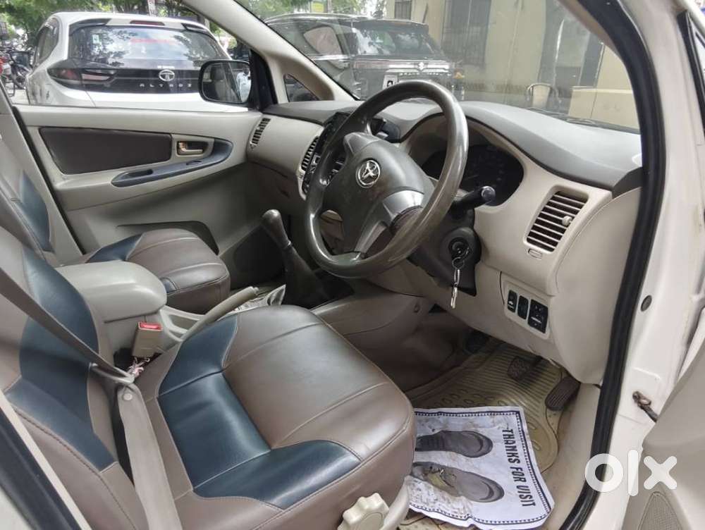Toyota Innova 2.5 G (diesel) 7 Seater Bs Iv, 2013, Diesel