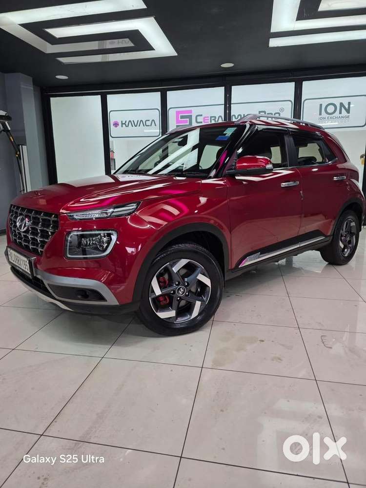 Hyundai Venue Sx Plus Dct Turbo 2021 Petrol Well Maintained