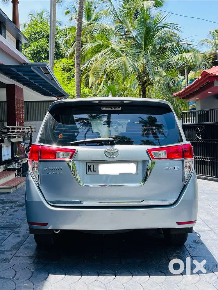 Toyota Innova Crysta 2016