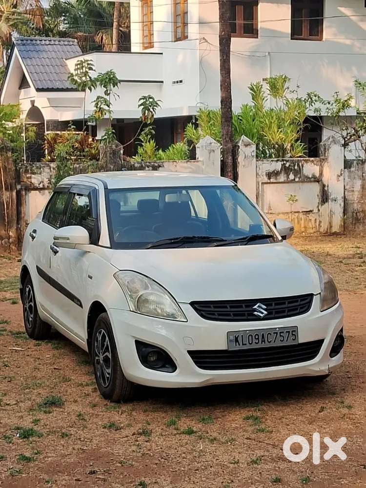 A/c Power Steering 4 Power Vinto Center Lock New Tyre New Battery