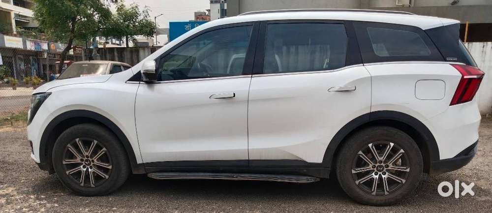 Mahindra Xuv700 2.0 Ax 7 Petrol At Luxury Pack Str, 2023, Petrol