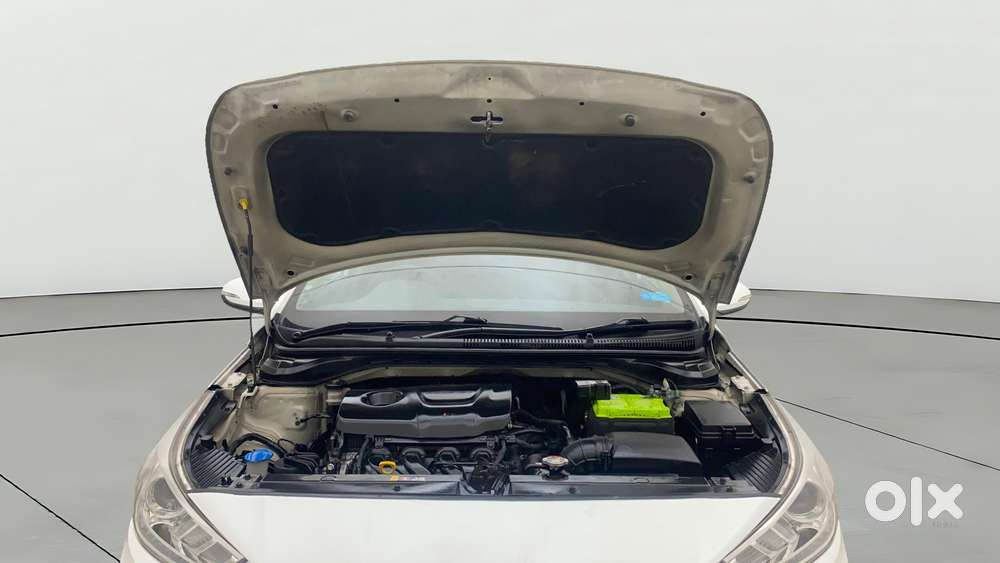 Hyundai Verna 1.6 Vtvt Sx, 2019, Petrol