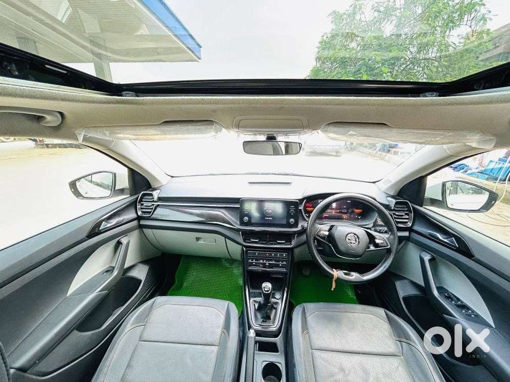 Skoda Kushaq 1.0 Tsi Style, 2023, Petrol