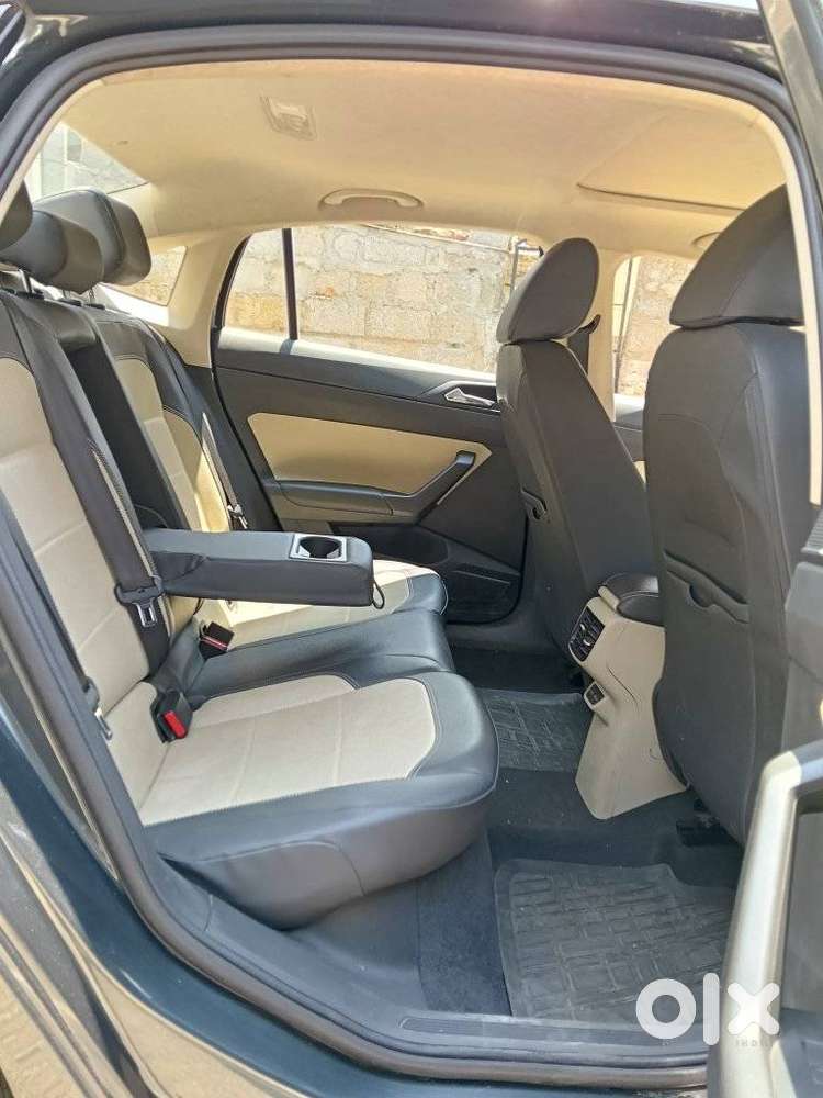 Skoda Slavia Style 1.0l Tsi Mt, 2022, Petrol