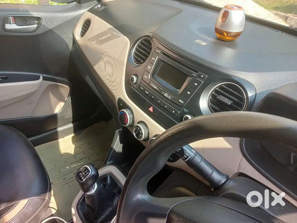 Hyundai I10 Grand Sports Blue Colour