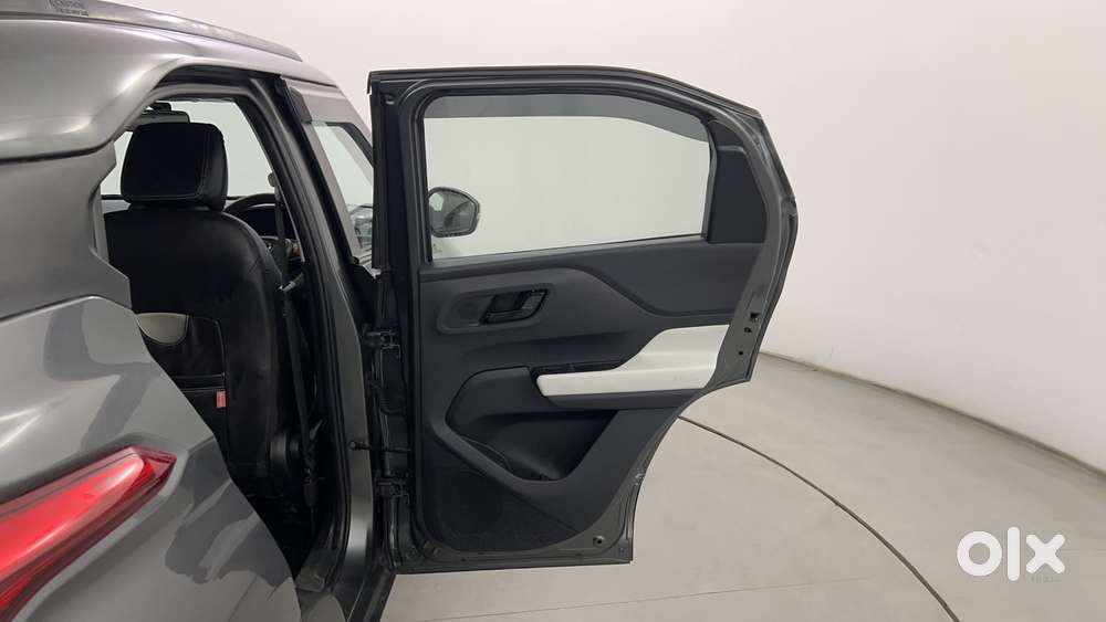 Tata Punch Accomplished, 2023, Petrol