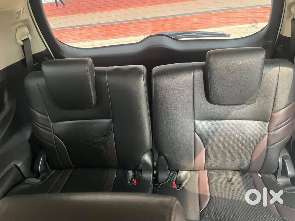 Innova Crysta 2.4 V 2021 Model