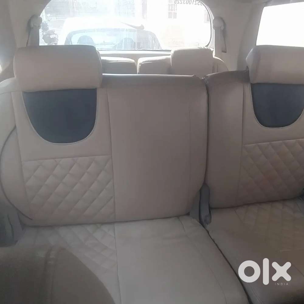 Toyota Innova 2009 Petrol Manual 7 Str