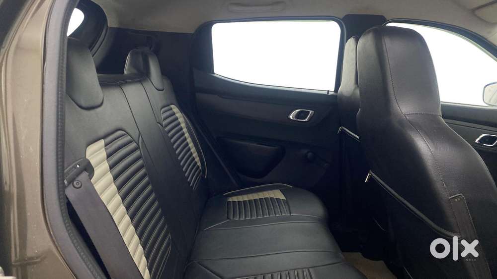 Renault Kwid 2019-ongoing 1.0 Rxt (o), 2019, Petrol