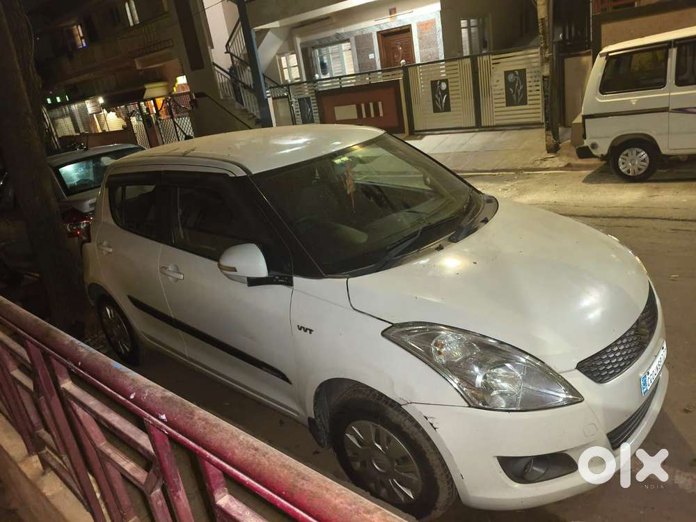 Maruti Suzuki Swift Vxi Optional, 2013, Petrol