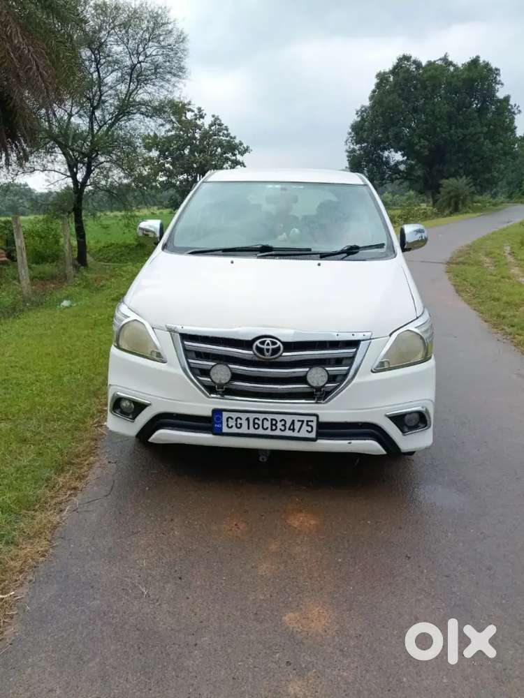 Toyota Innova Diesel 2014