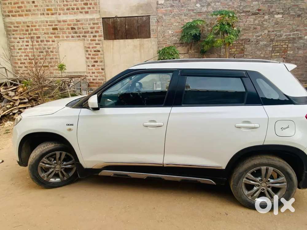 Maruti Suzuki Brezza 2017 Diesel 75000 Km Driven