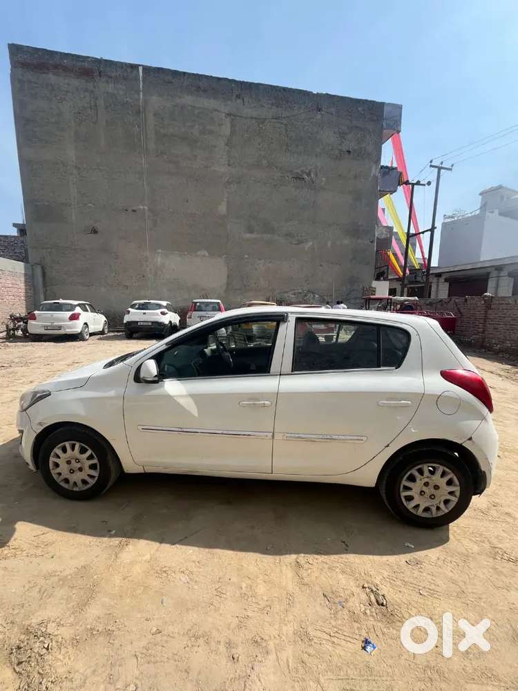 Hyundai New I20 2013 Petrol 7413 Km Driven
