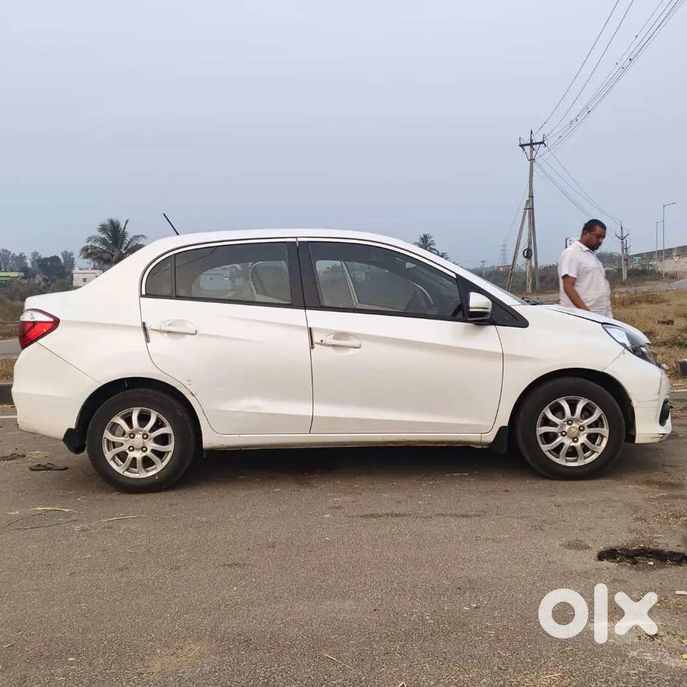 Honda Amaze 2016 Petrol 143307 Km Driven