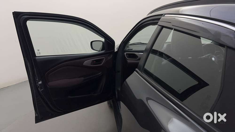 Maruti Suzuki Fronx Delta Plus 1.2l Ags, 2023, Petrol