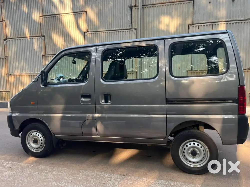 Maruti Suzuki Eeco 2023 Petrol 85000 Km Driven , Front Glass Replace
