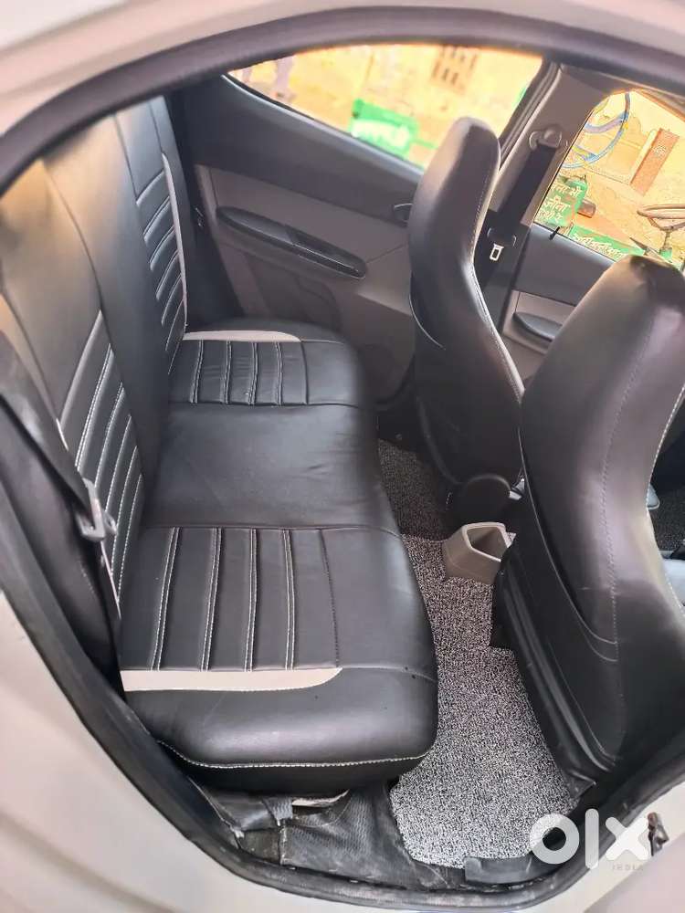 Bilkul Ok Gaddi Hai Koi Kaam Nahi Hai