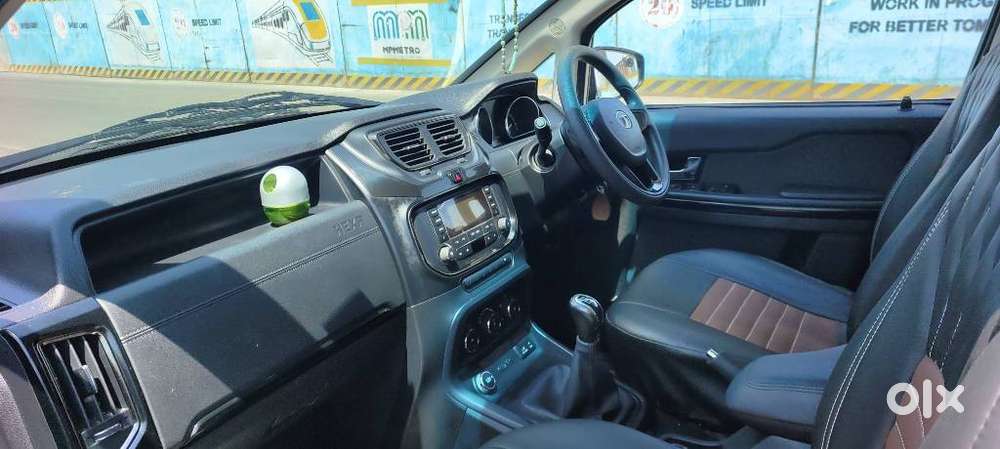 Tata Hexa 2.2 Xe 4x2 7 Str, 2017, Diesel