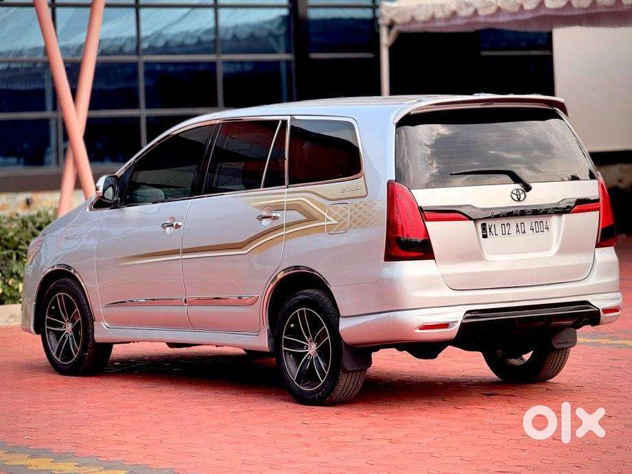 Toyota Innova 2.5 Vx 7 Str Bs-iii, 2013, Diesel