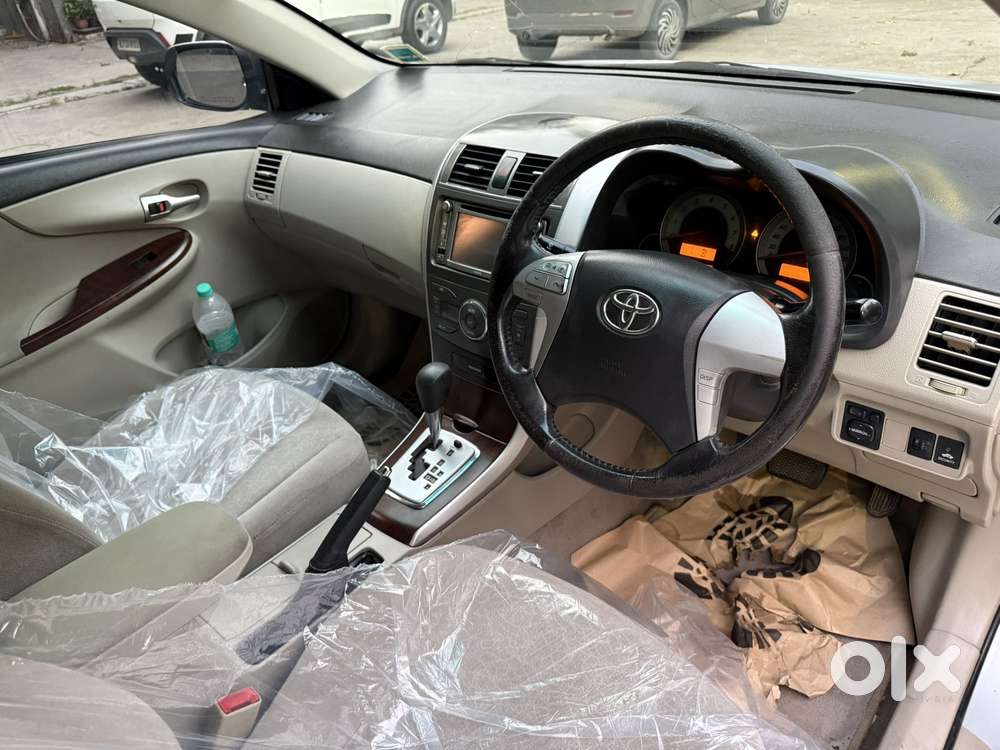 Toyota Corolla Altis 2010-2013 G Hv At, 2013, Petrol