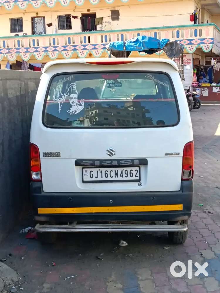 मेरा गाड़ी बहुत ही बढ़िया है और एक ही आदमी का चलाया हुआ