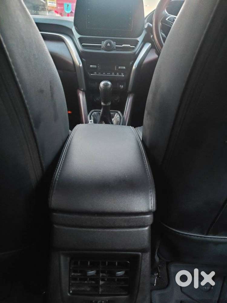 Maruti Suzuki Grand Vitara 1.5 Delta Cng, 2024, Cng & Hybrids