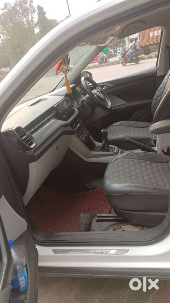 Skoda Kushaq 1.0 Tsi Ambition, 2022, Petrol