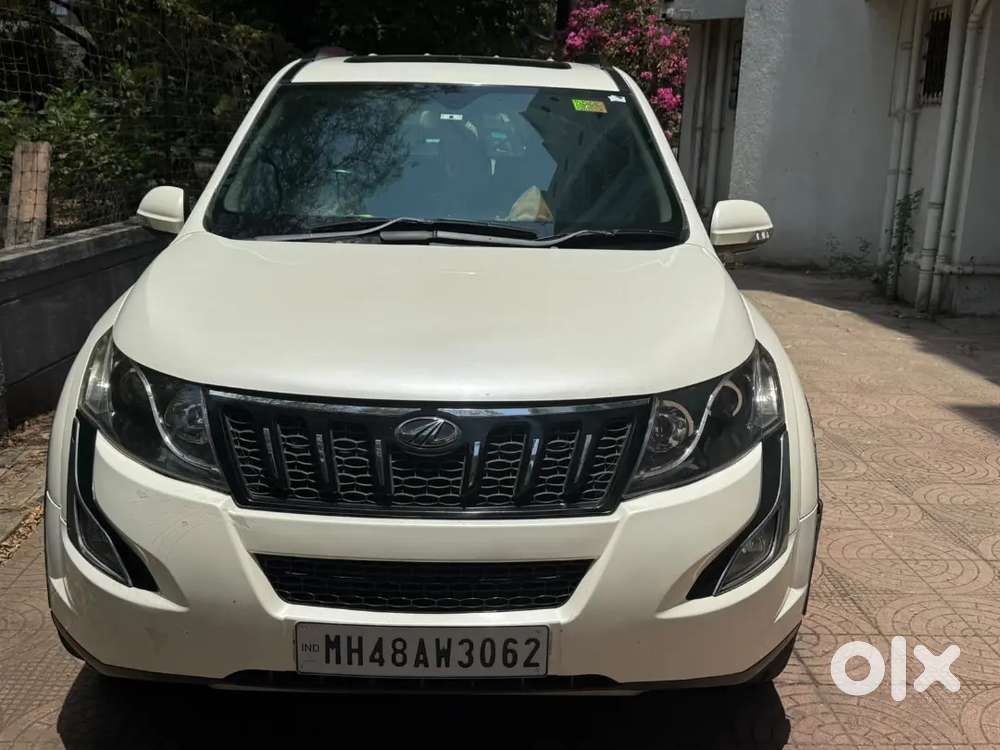 Mahindra Xuv500 2017 Diesel Manual Pearl White Top Model