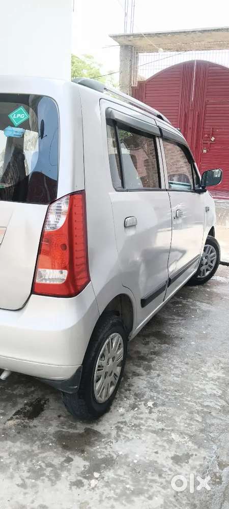 Budaun Transfer Maruti Suzuki Wagon R 2014 Lpg 128400 Km Driven