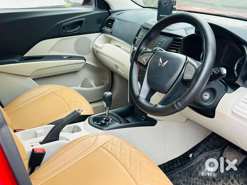 Mahindra Xuv300 W6 Amt Diesel, 2022, Diesel