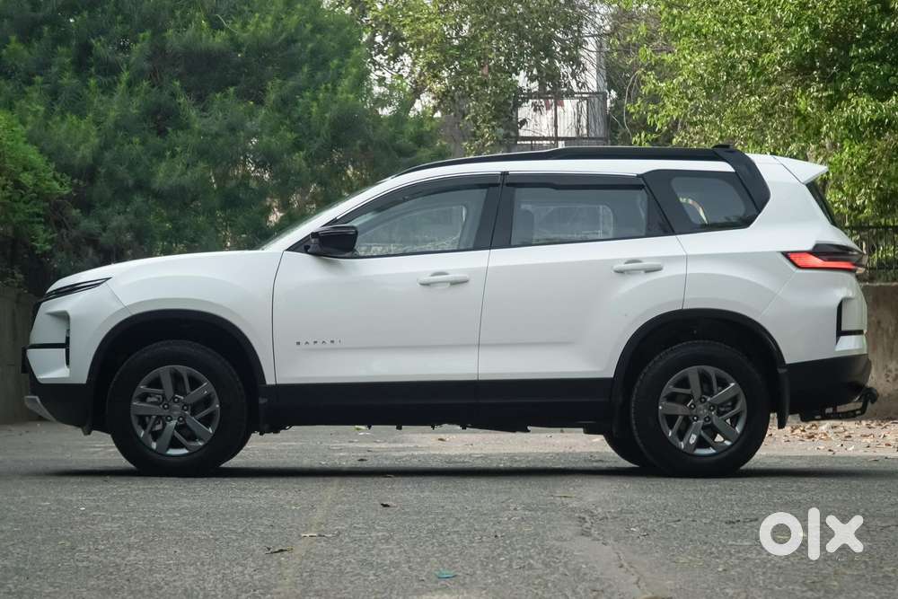 Tata Safari Pure Plus S At, 2025, Diesel