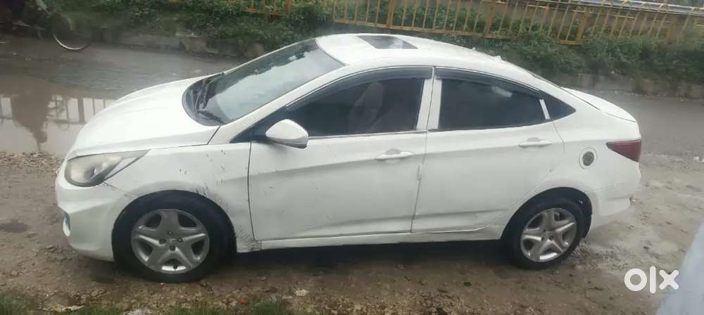 Hyundai Verna Ex 2013