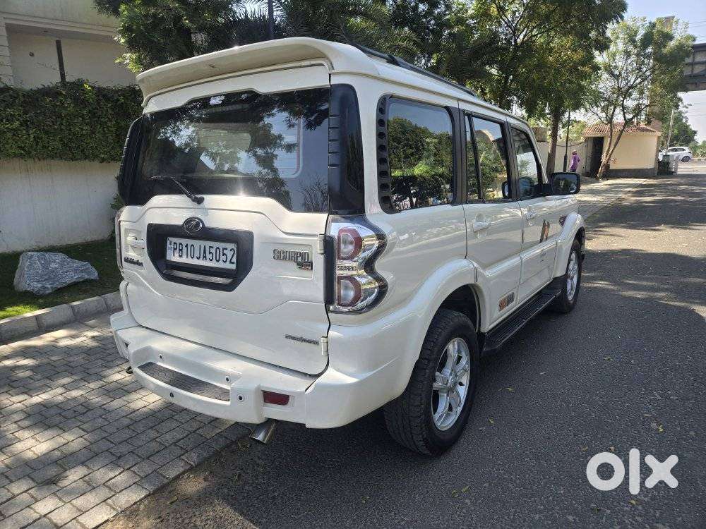 Mahindra Scorpio S10, 2017, Diesel