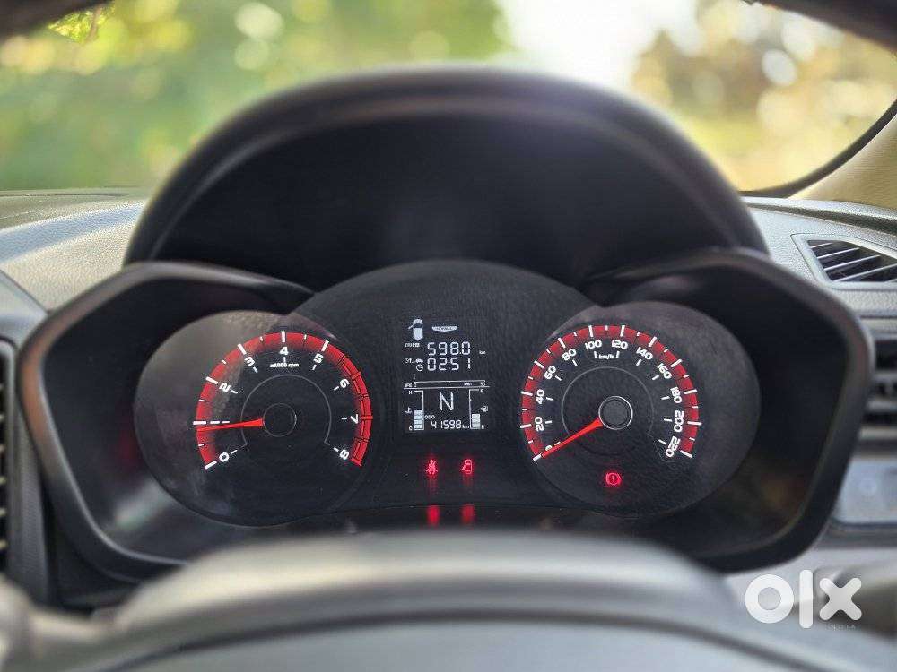 Mahindra Xuv300 W6, 2021, Petrol