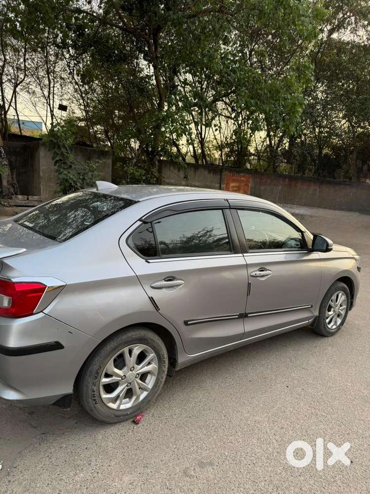 Honda Amaze 2018  1.2 V I-vtec  Manual  Silver