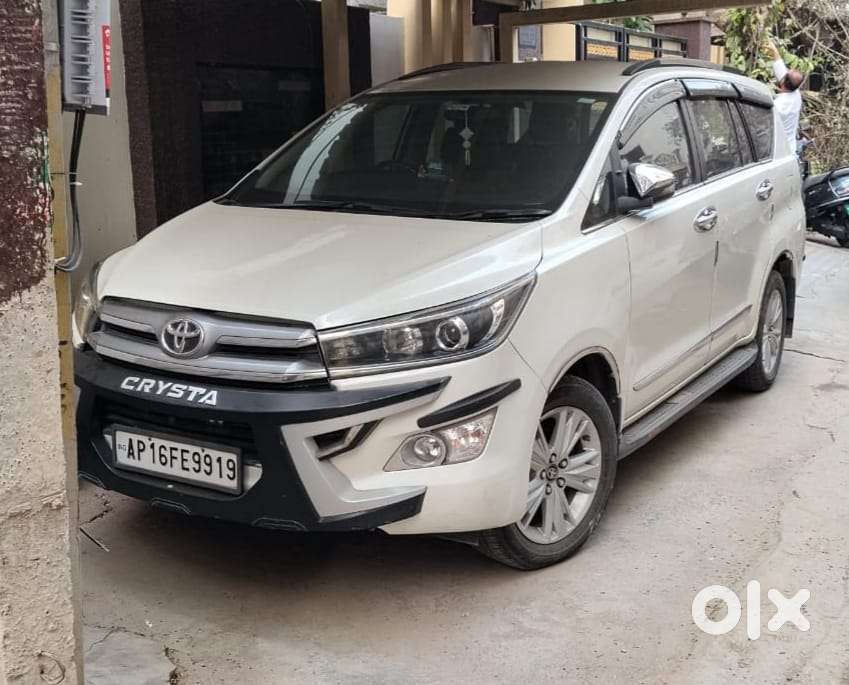 Toyota Innova Crysta 2.8z Automatic, 2018, Diesel