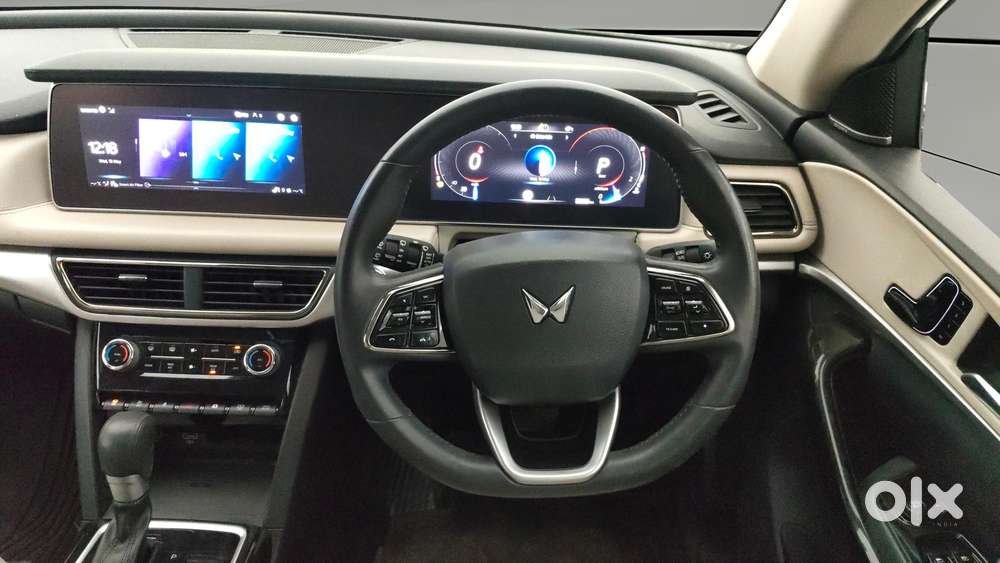 Mahindra Xuv700 2.2 Ax 7 Diesel Mt Luxury Pack Str, 2024, Diesel