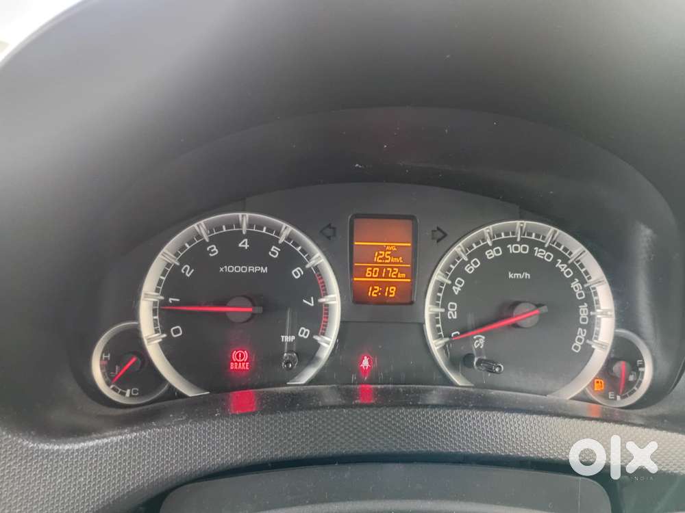 Maruti Suzuki Swift Vxi, 2015, Petrol