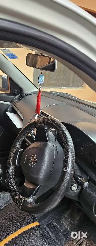 Maruti Suzuki Swift Lxi 2017