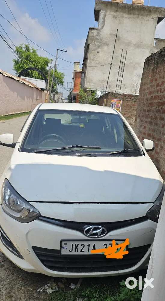 Hyundai  I20 Car Second  Hand In Mint Condition  180000 Driven