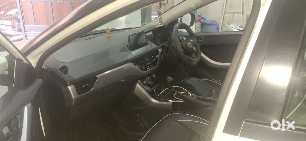 Tata Nexon Diesel With Sunroof