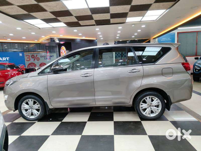 Toyota Innova Crysta 2.8z Automatic, 2018, Diesel