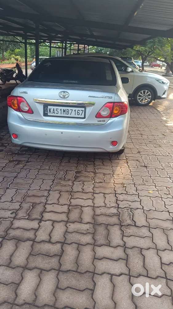 Toyota Corolla Altis 2011
