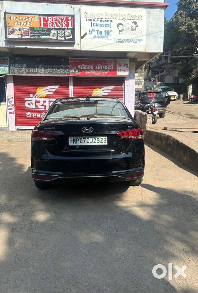 Hyundai Verna 2021 Petrol Well Maintained