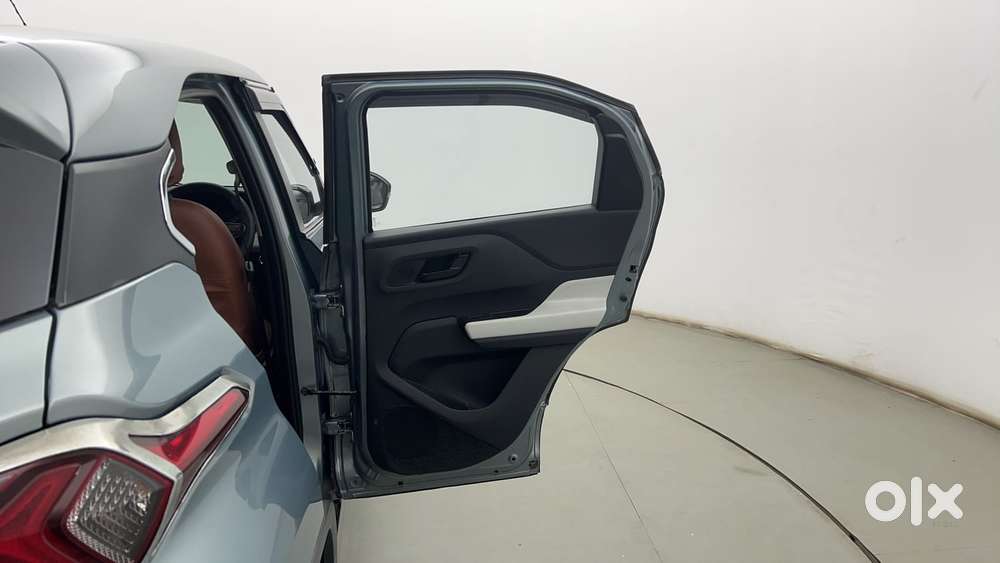 Tata Punch 1.2 Revotron Accomplished Dazzle Pack Amt, 2022, Petrol