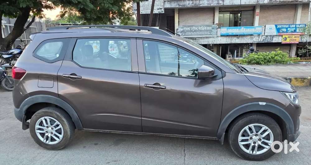 Renault Triber Rxl, 2022, Petrol