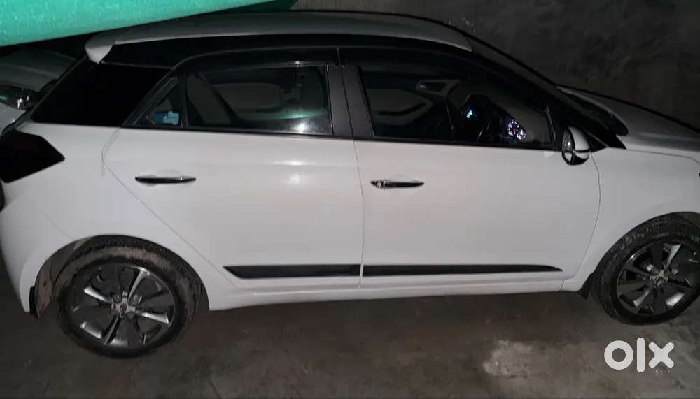 Hyundai I20 Asta Petrol 2017  40,565 Km  Led  New Tyres  2 Keys