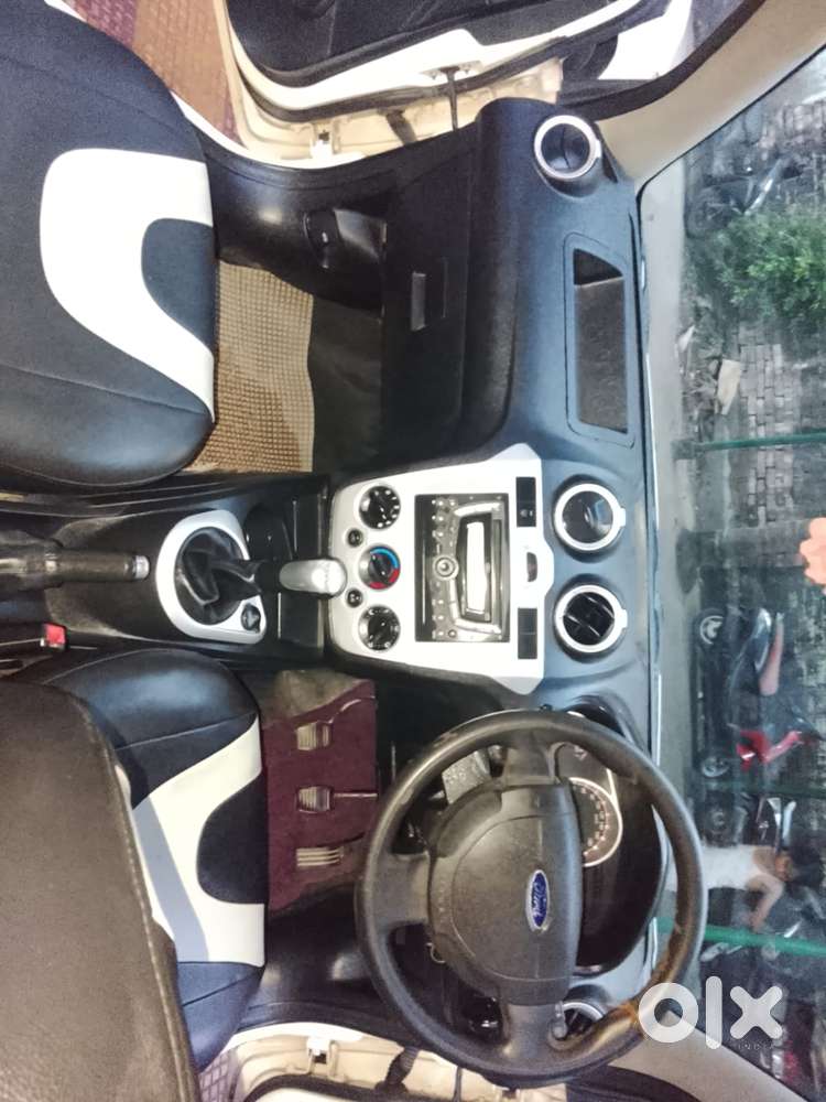 Ford Figo 1.2p Trend Mt, 2015, Petrol
