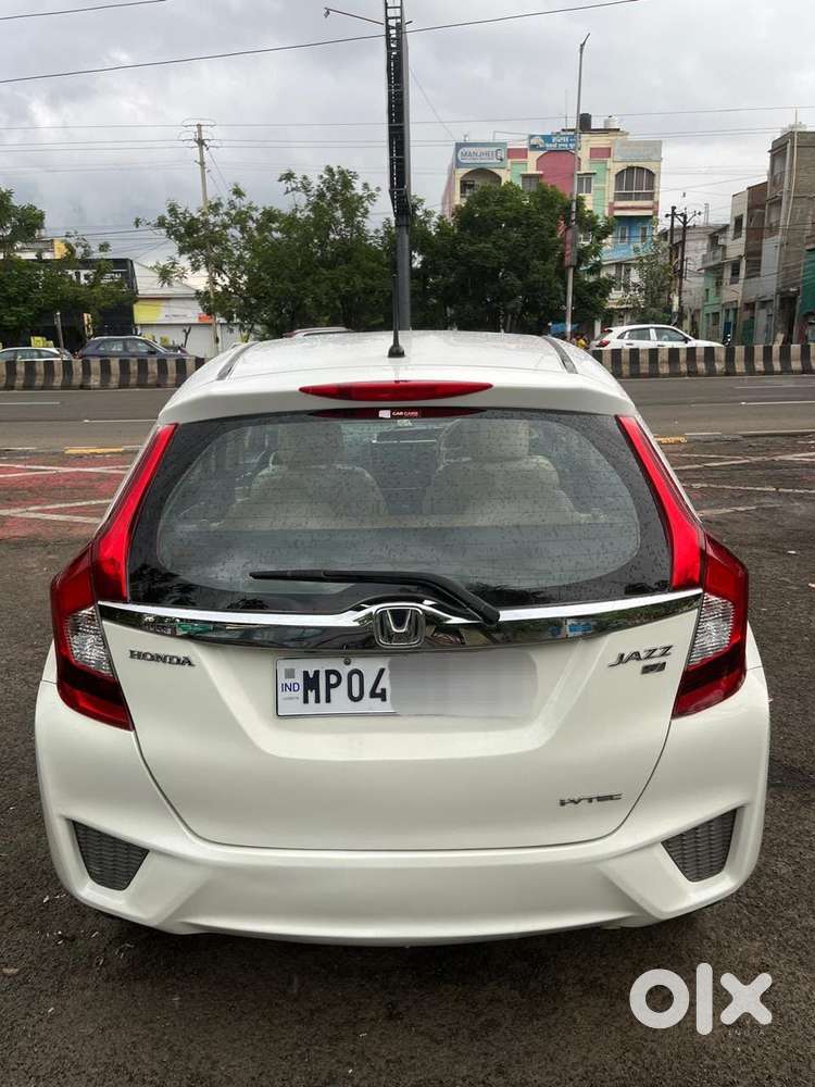 Honda Jazz V Automatic, 2016, Petrol