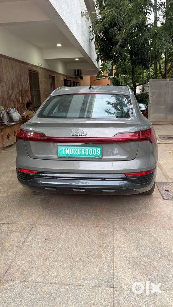 Audi Q8 E-tron 2025